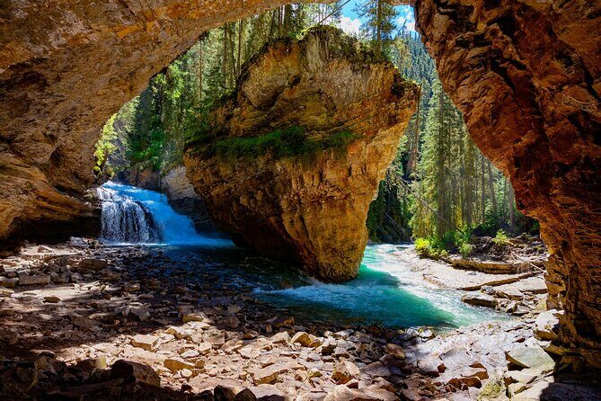 2025 Winner-Lake Louise Moraine Lake Johnston Canyon Banff Town - Why this Banff ToDo day trip is a smart shortcut