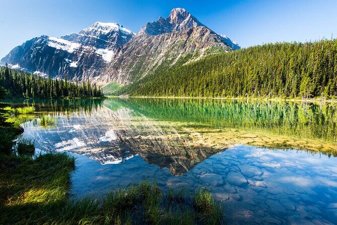 3-Day Columbia Icefield & Jasper Tour from Calgary,airport pickup - Day 2 on the Icefields Parkway: the glacier-meets-lakes day