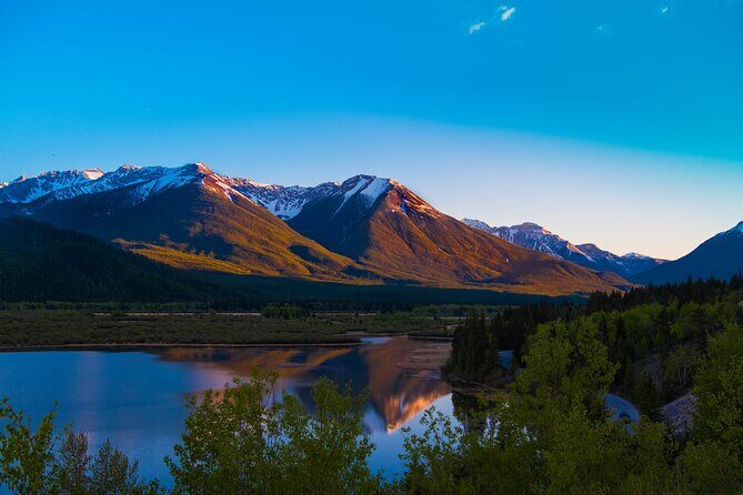 Banff Deep 1 Day Tour in small group - Banff Town Break: Shopping, Museums, and a Real Reset