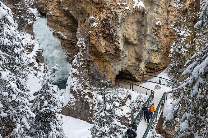 Banff Highlights: Moraine Lake, Lake Louise and beyond - Hoodoos Trail: small walk, big photo shapes