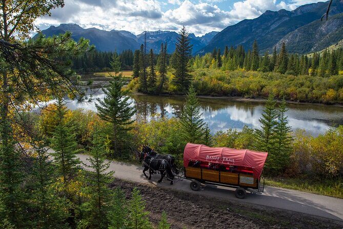 Banff Lake Louise Moraine & Emerald Lake Tour - Moraine Lake season plan: iconic views when it’s open