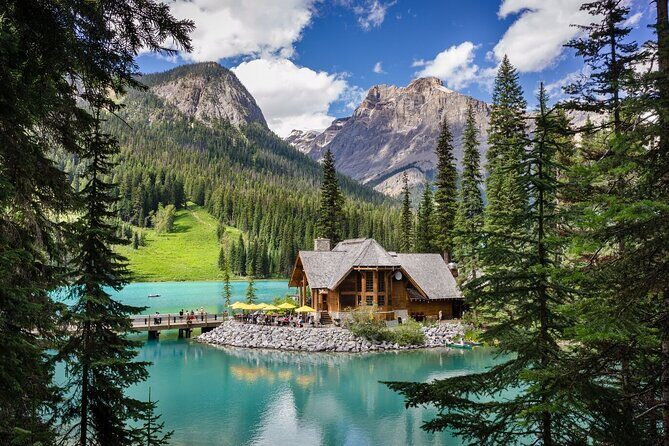 Banff Lake Louise Moraine & Emerald Lake Tour - Emerald Lake: the most relaxed-feeling part of the day