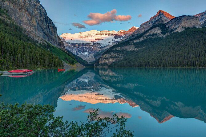 Banff Lake Louise Moraine & Emerald Lake Tour - Lake Louise: a pass by the Fairmont plus real time at the village