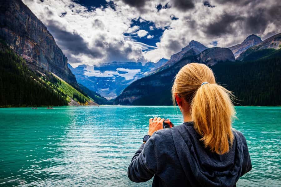 Banff: Lake Louise,Lake Minnewanka,Emerald Lake & Banff Town - Price and what you actually get for $76 per person