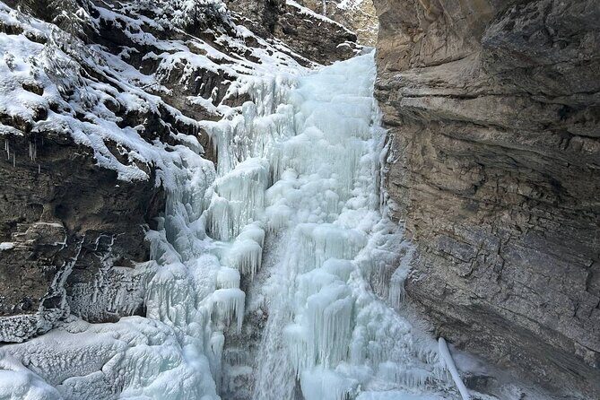 Banff Lakes and Canyon Adventure - Lake Louise: Emerald Views with a Photo-Ready Window