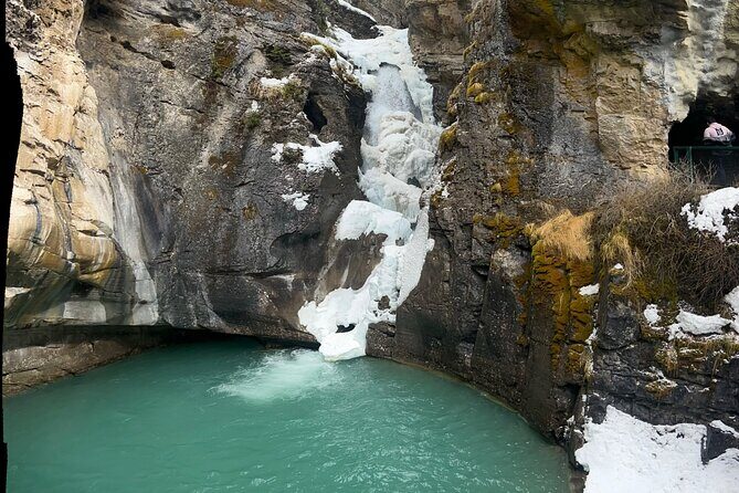 Banff Town, Lake Louise, Moraine, Emerald & Canyon Day Trip - Emerald Lake: The Calm Start in Yoho National Park