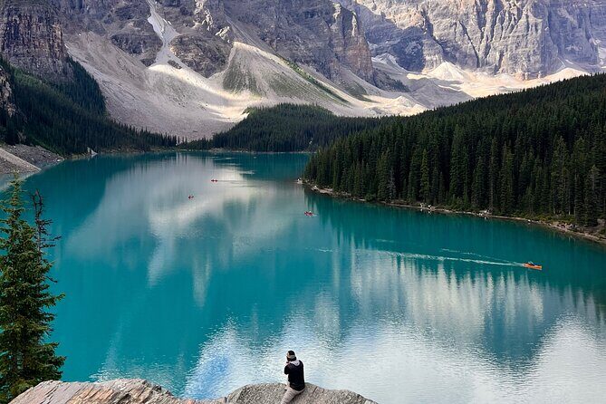 Banff Town ,Lake Louise, Moraine , Emerald & Johnston Canyon Tour - Banff Avenue: your town pause inside Banff National Park