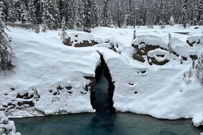 Banff Town ,Lake Louise, Moraine , Emerald & Johnston Canyon Tour - Johnston Canyon: catwalks, waterfalls, and winter traction