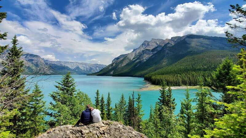 Calgary: 2-Day Banff National Park Highlights Summer Tour - Small group reality: how the day feels in motion