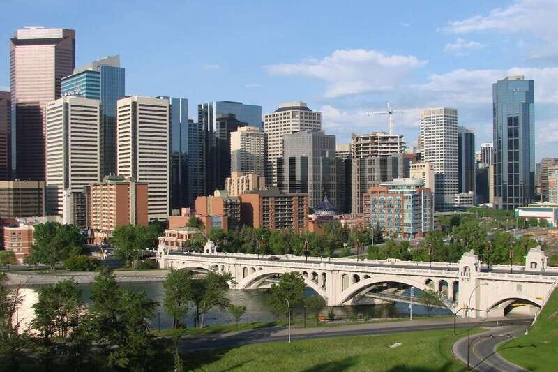 Calgary: 3-Hour Sightseeing Bus Tour - Olympic Plaza, Telus Spark, and the 1988 Winter Games Story