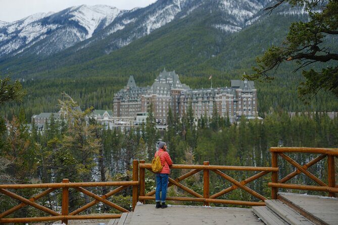 Calgary/Banff: Gondola, Upper Hot Spring, Bow Fall & Top 3 Lakes - Sulphur Mountain Gondola: an 8-minute ride with a lot to do up top