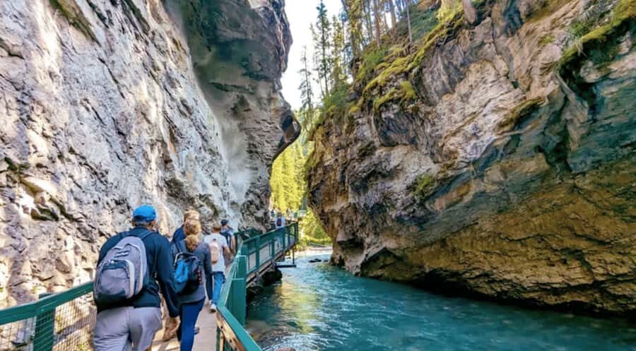 Calgary/Banff: Lake Louise, Moraine & Johnston Canyon Trip - Key Points You’ll Care About
