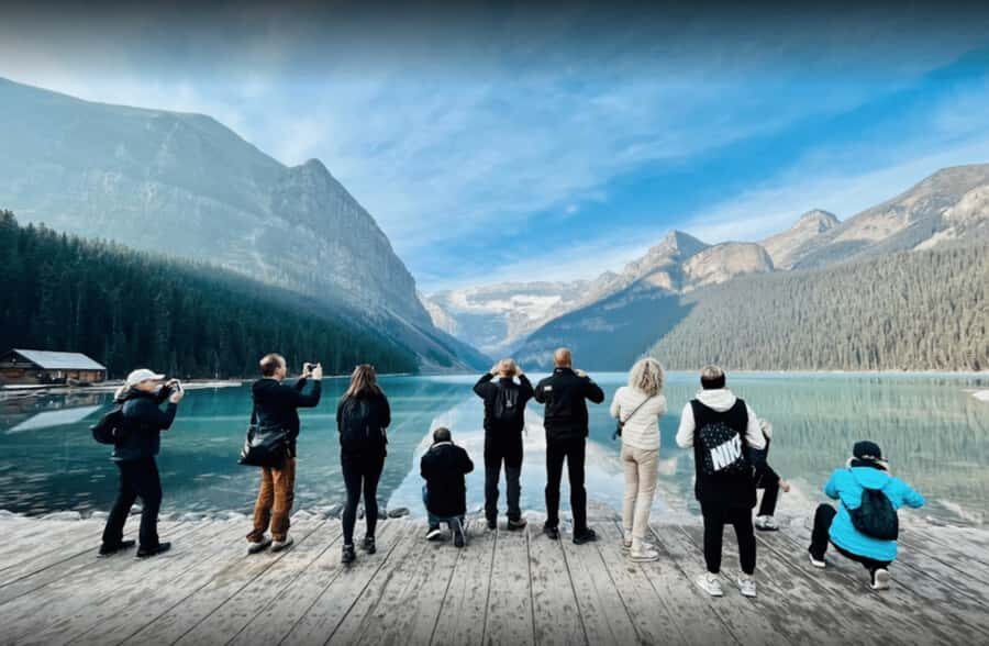 Calgary/Banff: Lake Louise, Moraine & Johnston Canyon Trip - Packing and Rules: Keep It Simple, Keep It Comfortable