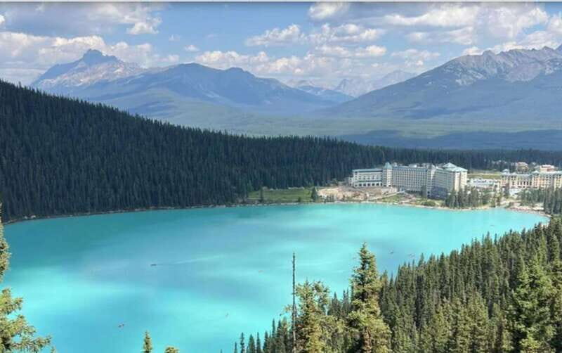 Calgary/Canmore: Lake Louise, Moraine Lake, & Banff Day Tour - Banff National Park in one day: what actually feels good here