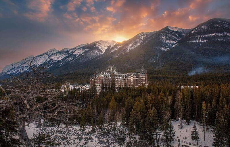 Calgary/Canmore: Lake Louise, Moraine Lake, & Banff Day Tour - Getting to Moraine and Lake Louise fast (and why it’s worth paying)