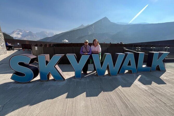 Calgary: Columbia Icefield, Skywalk, Crowfoot Glacier and Lakes - Bow Lake: calm water, glacier-fed color, and easy breaks