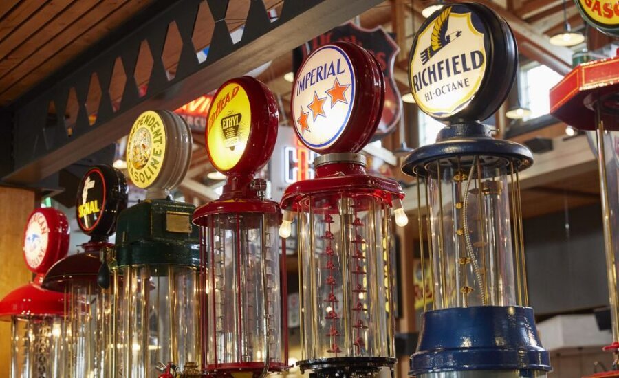 Calgary: Gasoline Alley Museum Admission - Using on-site interpreters to get more out of every display