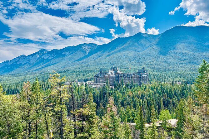 Calgary or YYC Airport to Banff | Private Transfer - Private transfer vs Uber: when it wins and when it doesn’t