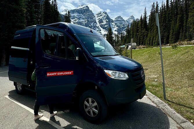 Calgary YYC Airport: Hassle-free Private Transfer to Lake Louise - The personal touch: drivers like Saju, Sunil, and Brad