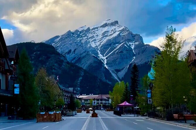 Calgary YYC Airport to Banff Shared Shuttle - Price and Value at $44.74: When Shared Makes Sense