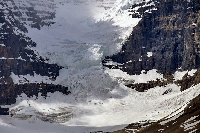 Columbia Icefield Glacier Adventure Day Tour from Calgary/ Banff - Peyto Lake, Bow Lake, and Crowfoot Glacier: Short Stops With Big Payoffs