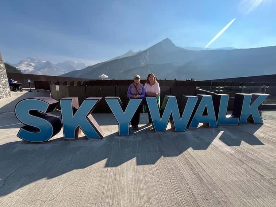 Columbia icefield, Skywalk, Waterfowl, Bow & Peyto Lake Tour - Day-Long Rockies Hits: Columbia Icefield and the Lake Circuit