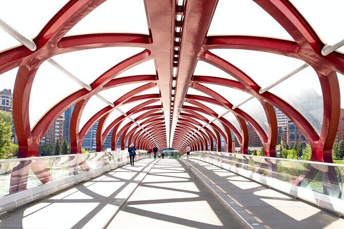 Discover Calgary with 3 Smartphone Audio Walking Tours - The app experience: offline downloads, autoplay stops, and your control