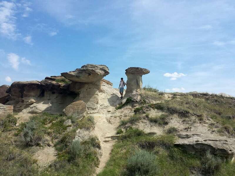 Drumheller: Bad Land & Dinosaur Museum Tour from Calgary - The Little Church: small stop, good photo break