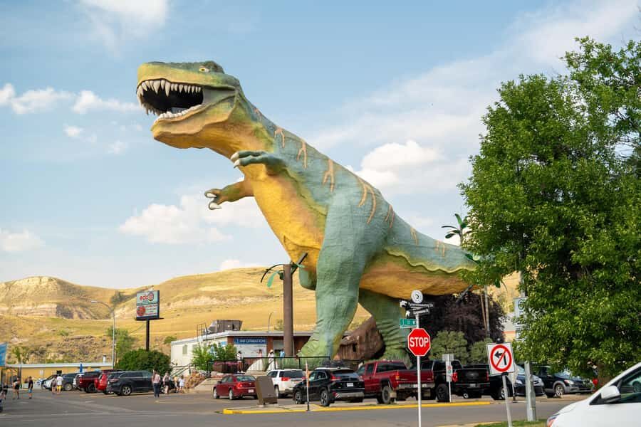 Drumheller: Dinosaurs, Canyons, & Hoodoos Day Tour - CrossIron Mills Outlet Shopping: Two Hours to Spend or Save