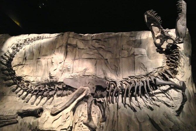 Drumheller: Royal Tyrrell Museum, Hoodoos and Horseshoe Canyon - CrossIron Mills: a shopping window (and a possible deal check)