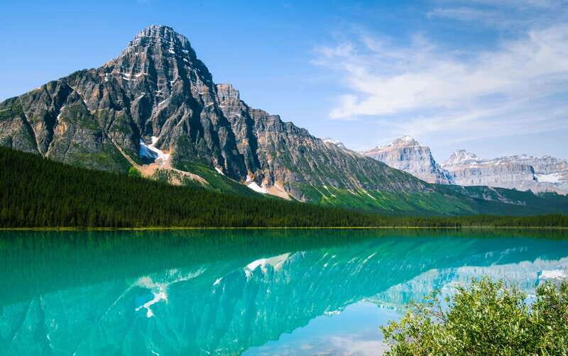 From Calgary/Banff: Columbia Icefield Glacier Full-Day Trip - From Calgary or Banff to Crowfoot Glacier: the ride that sets the mood