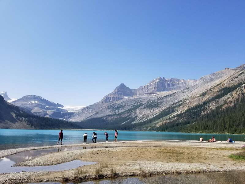 From Calgary/Banff: Columbia Icefield Glacier Full-Day Trip - Bow Lake’s turquoise stop: how to make the most of your 20 minutes