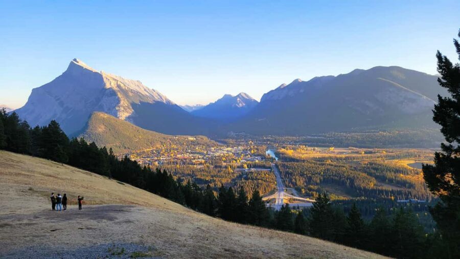 From Calgary/Canmore: Banff National Park Premium Day Trip - The guide is the real value: names you might get, and what they do well