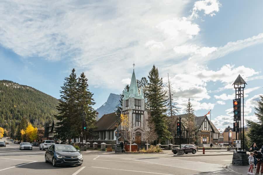 From Calgary: Private Banff National Park Day Trip - Should You Book This Private Banff Day Trip From Calgary?