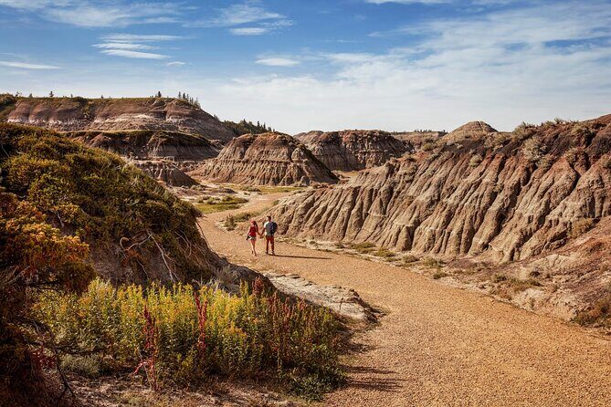 Full Day Drumheller Tour from Calgary by Coach - World’s Largest Dinosaur (Tyra): the climb is half the fun