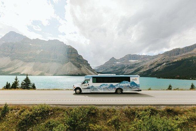Icefields Parkway Discovery from Calgary, end Jasper - Banff National Park: Lake Louise and Crowfoot Glacier in bite-size visits