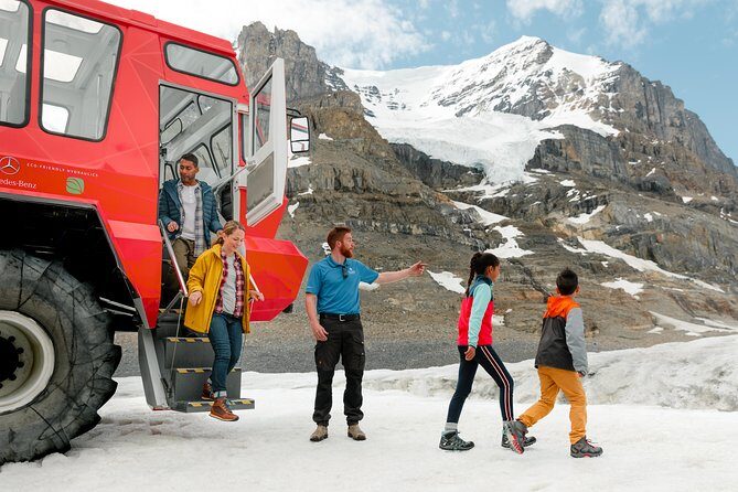 Icefields Parkway Discovery from Calgary, end Jasper - The Icefields Parkway stretches you get to enjoy from the comfort of a coach