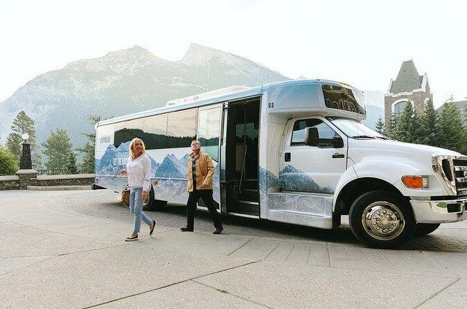Icefields Parkway Discovery from Calgary, end Jasper - Columbia Icefield: Glacier Skywalk and the Ice Explorer ride