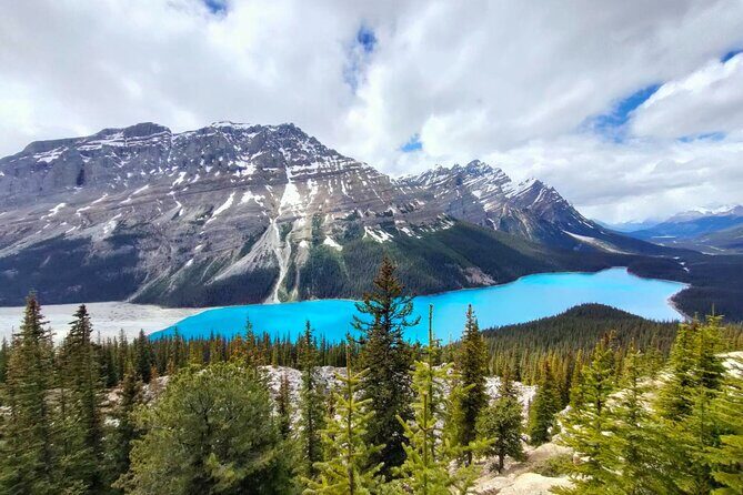 Lake Louise, Moraine Lake, Peyto Lake, Crowfoot, Johnston Canyon - The timing reality: an 8–10 hour day that moves fast