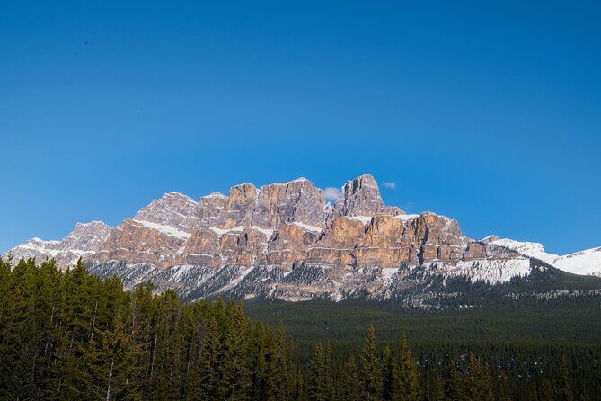 Lake View Tour-Lake Moraine, Louise, Emerald, Peyto, Vermillion - Seasonal swap: Johnston Canyon vs Moraine Lake after June 1