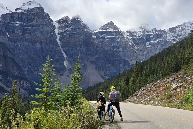 Moraine Lake and Lake Louise Half Day Tour - Who should book this tour (and who should skip it)