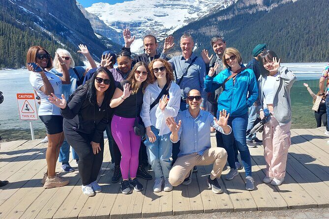 Moraine Lake and Lake Louise Tour from Calgary - Canmore - Banff - Lake Louise: Chateau Views and Picture Spots Done For You