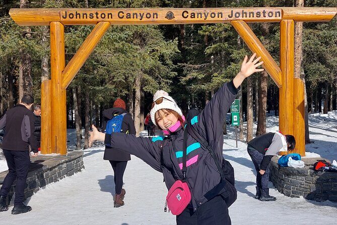 Moraine Lake, Lake Louise, Emerald Lake, Marble Canyon,Banff tour - Natural Bridge and Vermilion Lakes: Two Alternatives That Change the Mood