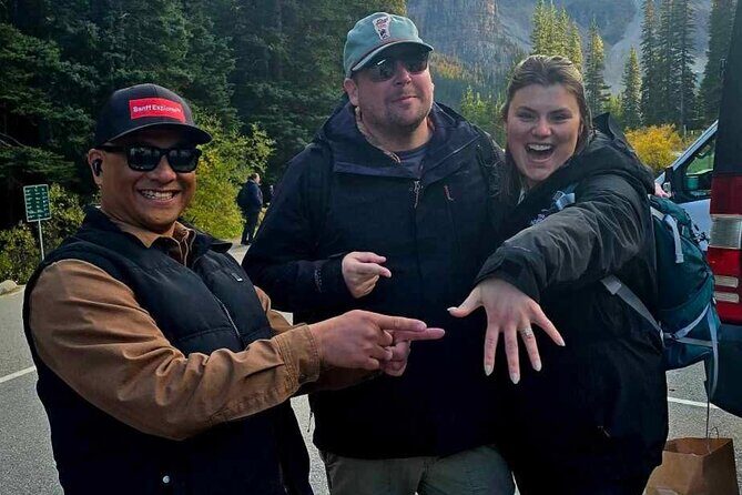 Moraine Lake & Lake Louise Private Day Tour with Banff Explorer - Entering Banff fast: why this “private day” feels efficient