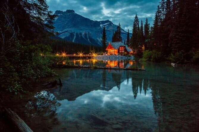 Moraine Lake, Louise, Emerald Lake, Johnston Canyon, Banff Town - Emerald Lake in Yoho: quieter waters, forest edges, easy pacing