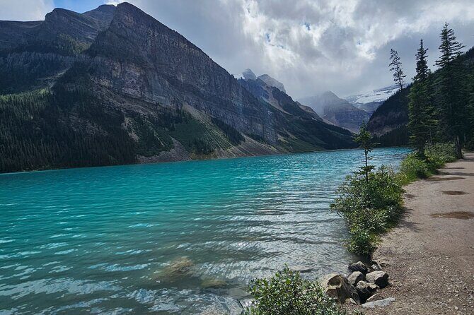 Private Banff Tours - Lake Minnewanka: A Quick Hit at Banff’s Biggest Lake