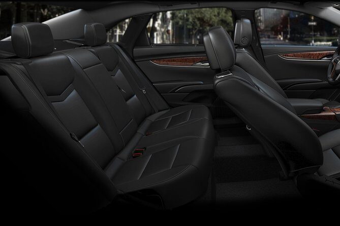 Private Transfer: Calgary Airport to Downtown - The Sedan Ride to Downtown: What “Private” Really Means Here
