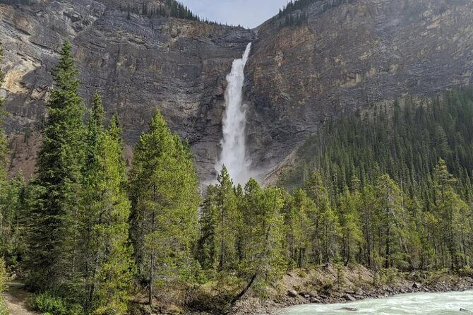 Rockies Grand Advanture: Moraine & Louise Lakes, Waterfall Tour - What to bring so the day feels easy, not stressful