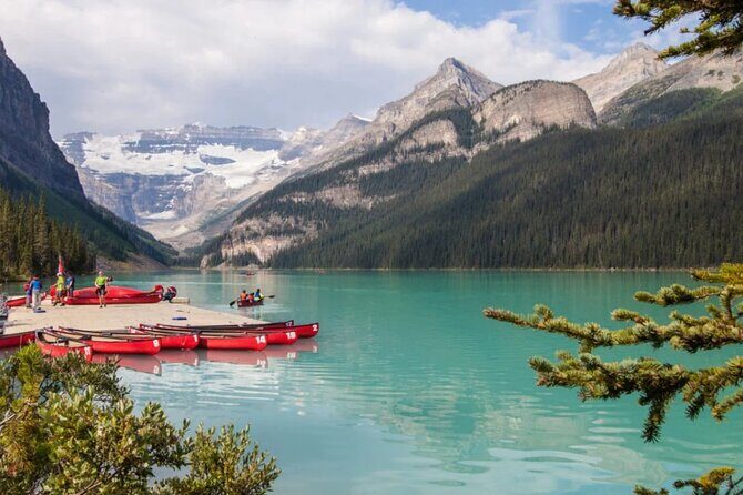 Rockies Grand Advanture: Moraine & Louise Lakes, Waterfall Tour - The 7:00 a.m. start and how the pace feels inside the van