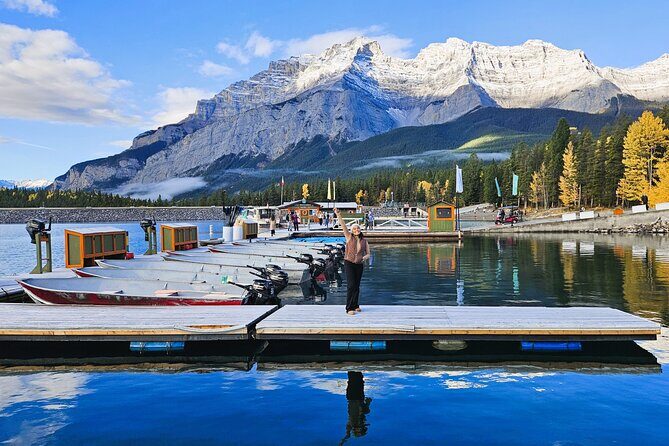 Transfer to Canmore & Banff: Yamnuska Wolfdog Sanctuary Tour - Yamnuska Wolfdog Sanctuary Intro Tour: the part with real animal value